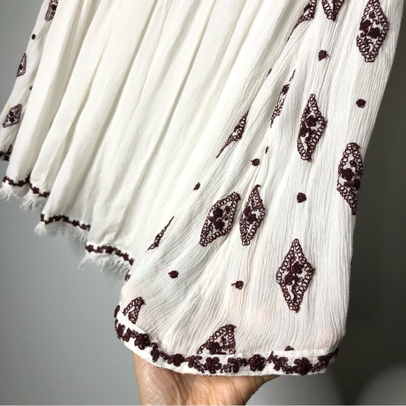 Free People Top Diamond Embroidered Blouse bell long Sleeves deep v-neck Cream - Picture 7 of 7